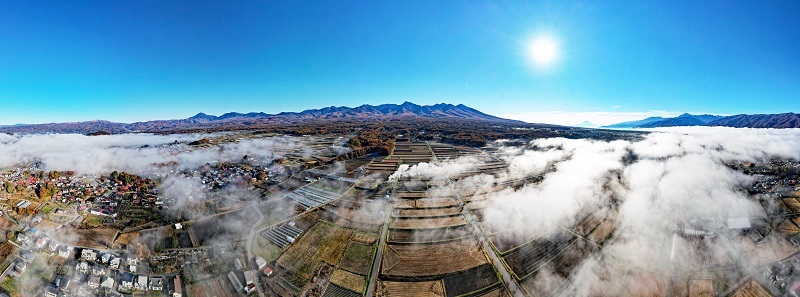 朝霧にけむる八ヶ岳山麓.jpg