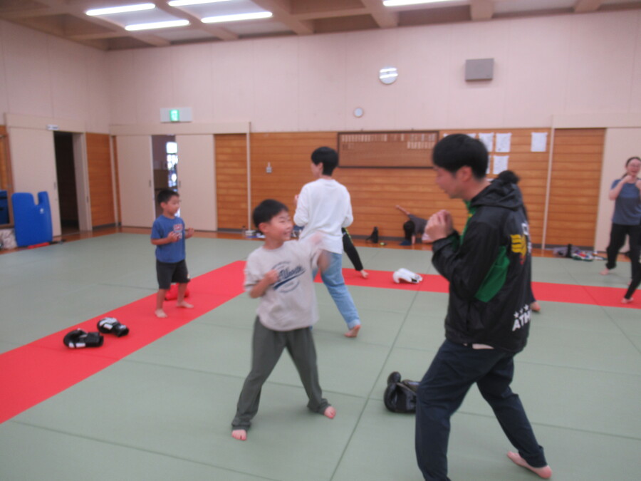 親子でシャドウボクシング
