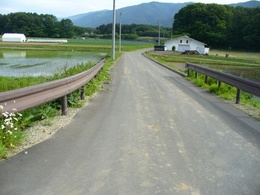 村道3280号線（阿久収蔵庫線）の写真