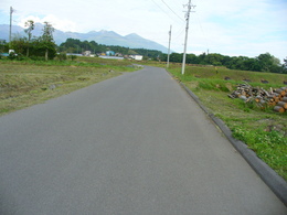 整備された道路の写真